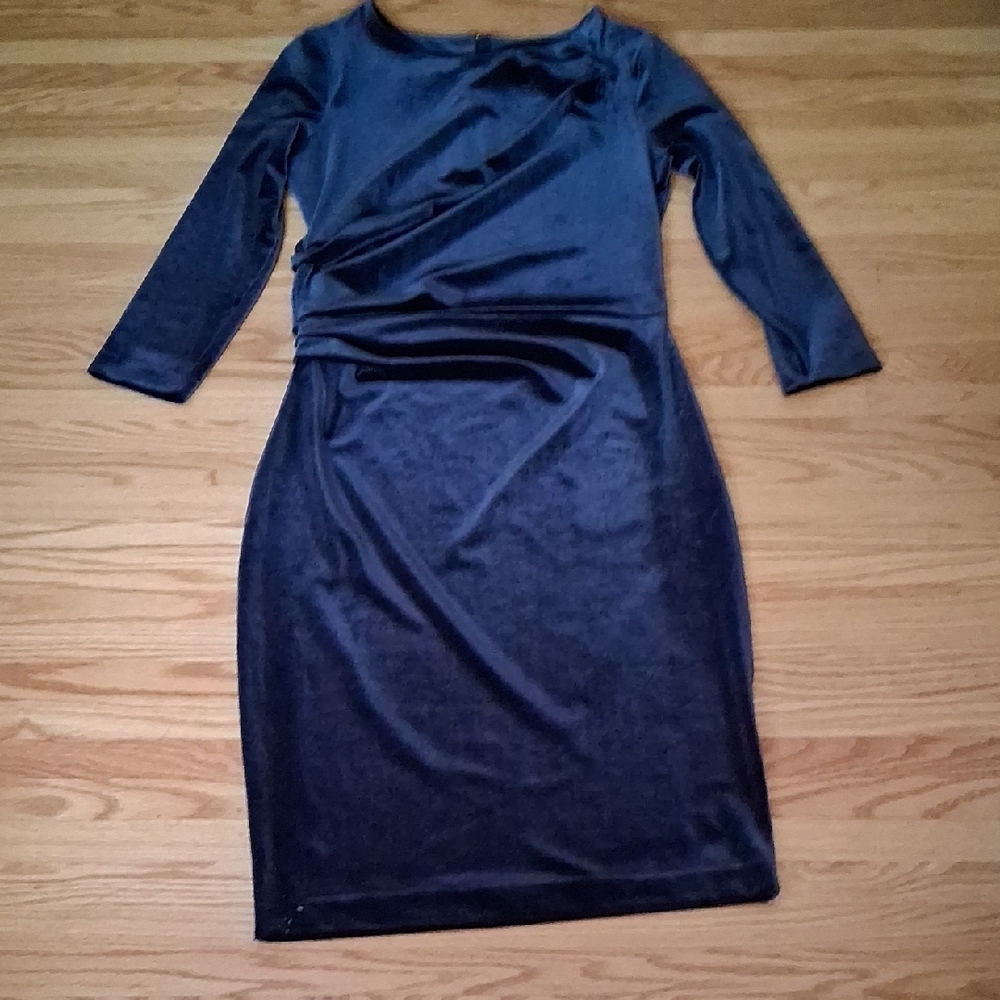 Elegant Navy Blue Velvet Dress